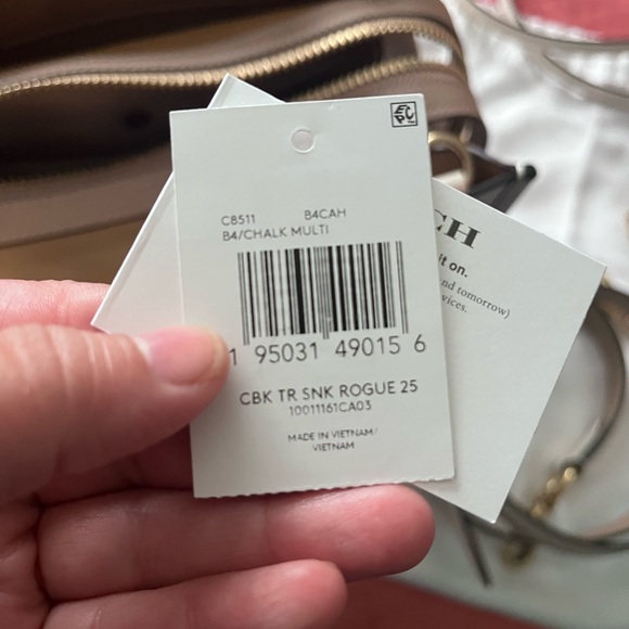 Coach Tea Rose Rogue 25 - Picture 16 of 16